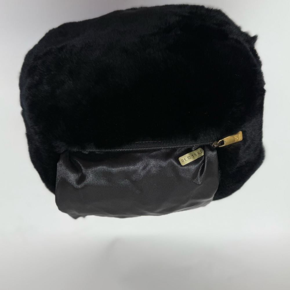 Vintage Chanel 01 Fall CC Logo Muff Black Fur Bag Black - Picture 8 of 15